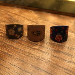 FREE w/ Purchase🌟Set of 3 Chunky Wooden Rings